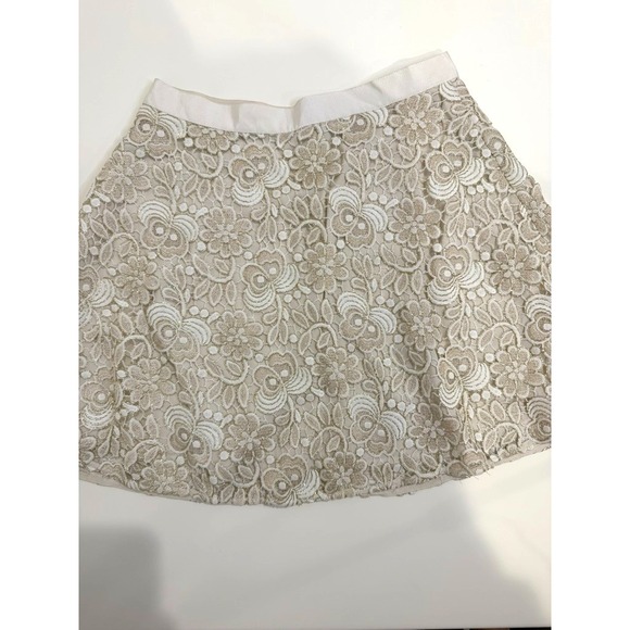 Club Monaco Floral A-line Mini Skirt Ivory and Gold Lace Size 6 - Picture 4 of 7
